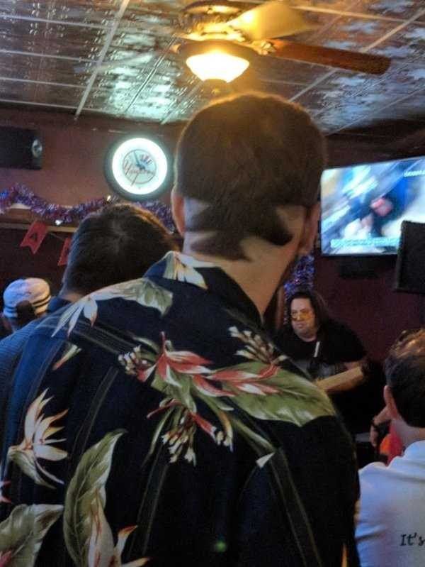 34 Ridiculously Terrible Haircuts Of The Year