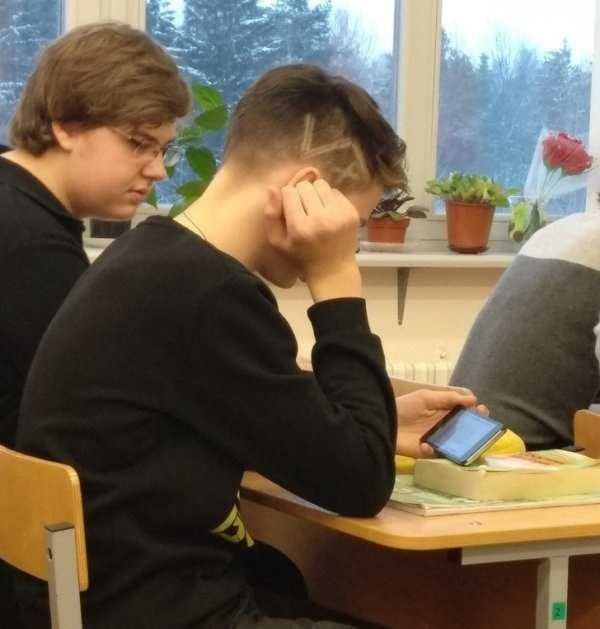 34 Ridiculously Terrible Haircuts Of The Year