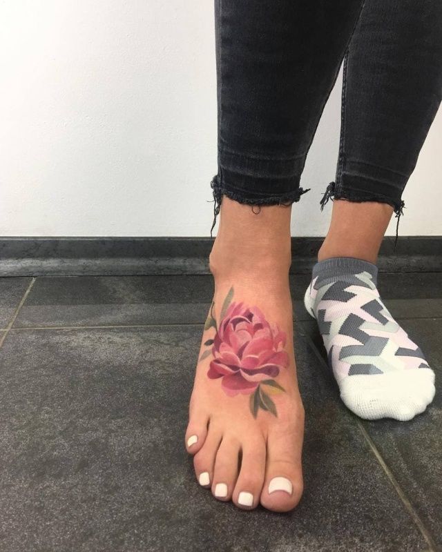 Lovely Flower Tattoos Trend Is Here