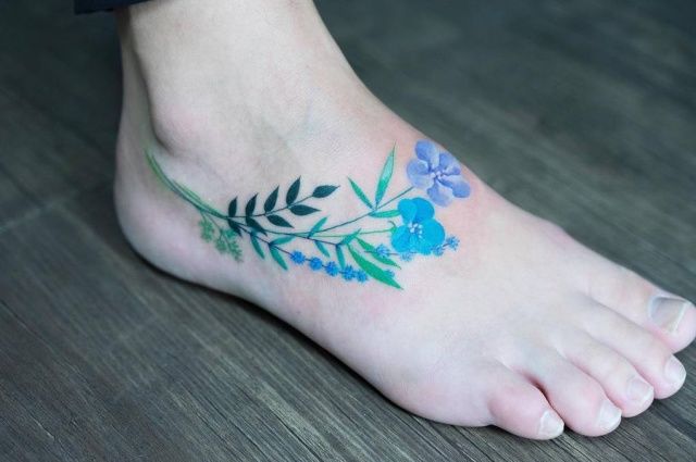 Lovely Flower Tattoos Trend Is Here