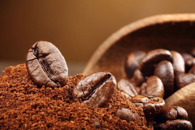 7 Useful Natural Remedies To Dyeing Your Hair