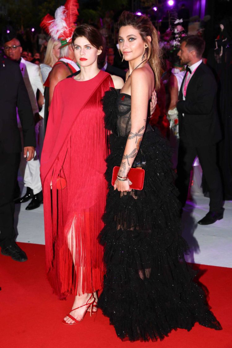 Alexandra Daddario In Red At The 25th Life Ball Event