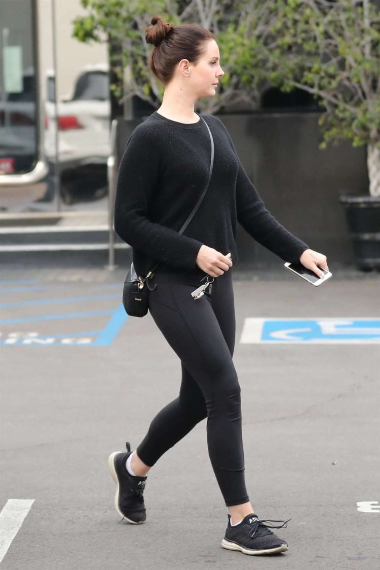 Lana Del Rey Candids In A Black Outfit In Beverly Hills