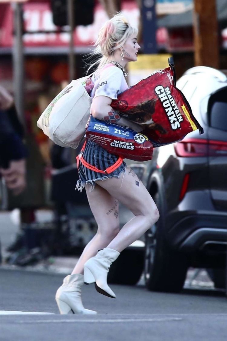 Margot Robbie And Mary Elizabeth Winstead Shooting On The Sets Of 'Birds of Prey'