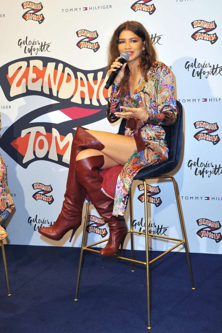 Zendaya Coleman At The Zendaya X Tommy Photocall