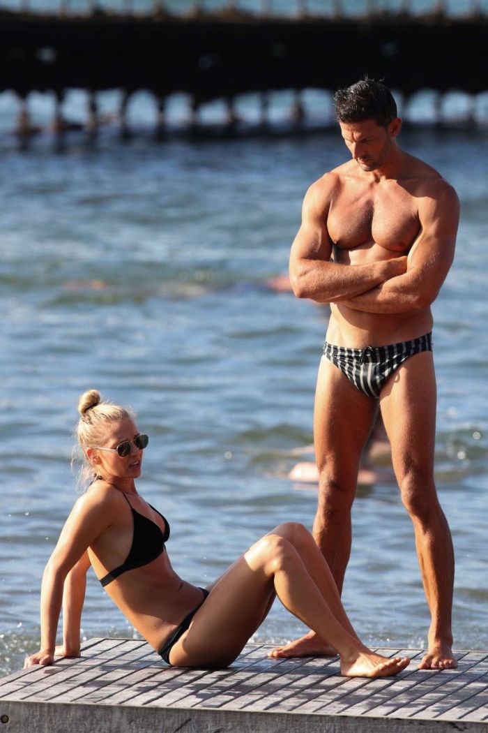 Anna Heinrich On A Bikini Vacation At The Beach In Sydney