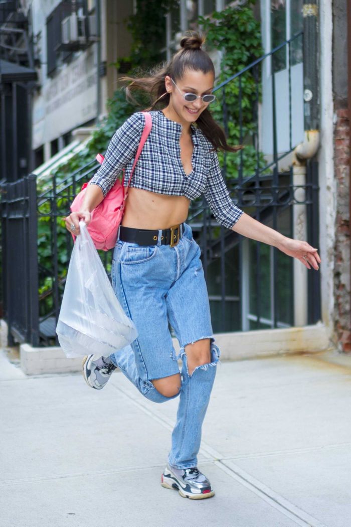 Bella Hadid Shopping Candids At Bar Pitti In New York