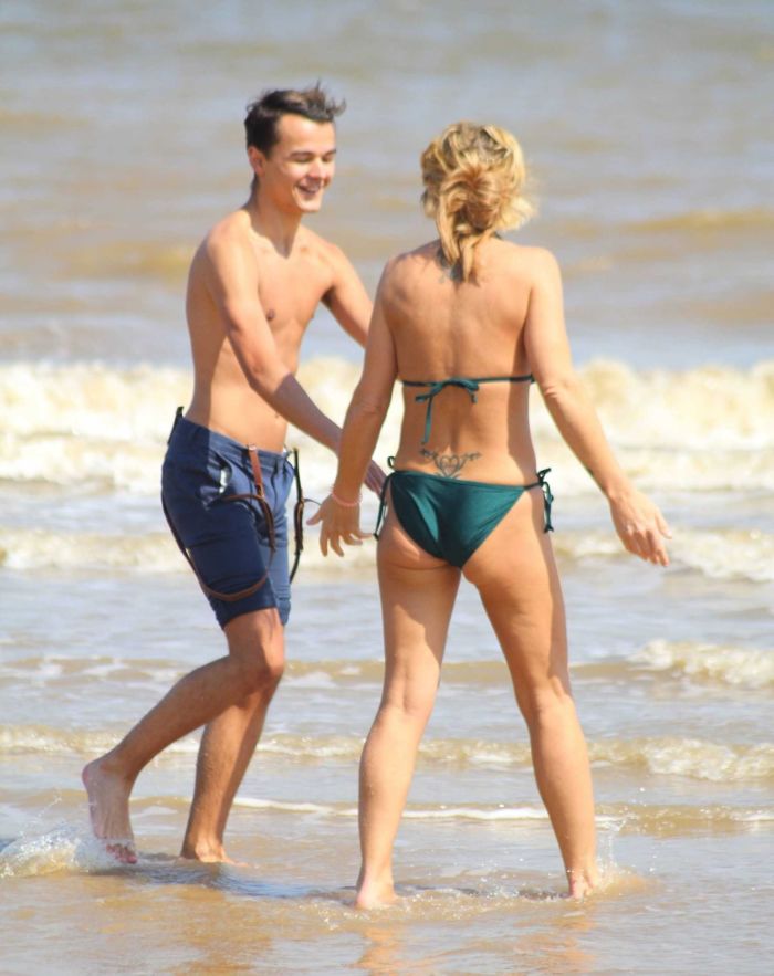 Danniella Westbrook Spotted In A Green Bikini At The Beach