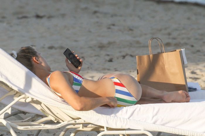 Eugenie Bouchard Candids On The Beach In Miami