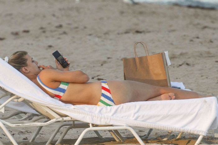 Eugenie Bouchard Candids On The Beach In Miami