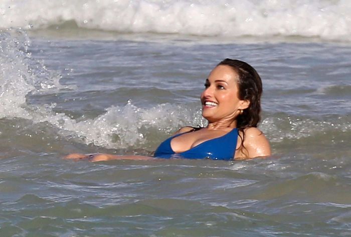 Giada De Laurentiis In Swimsuit At A Beach In Miami