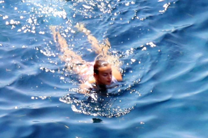 Irina Shayk At A Pool In Positano, Italy