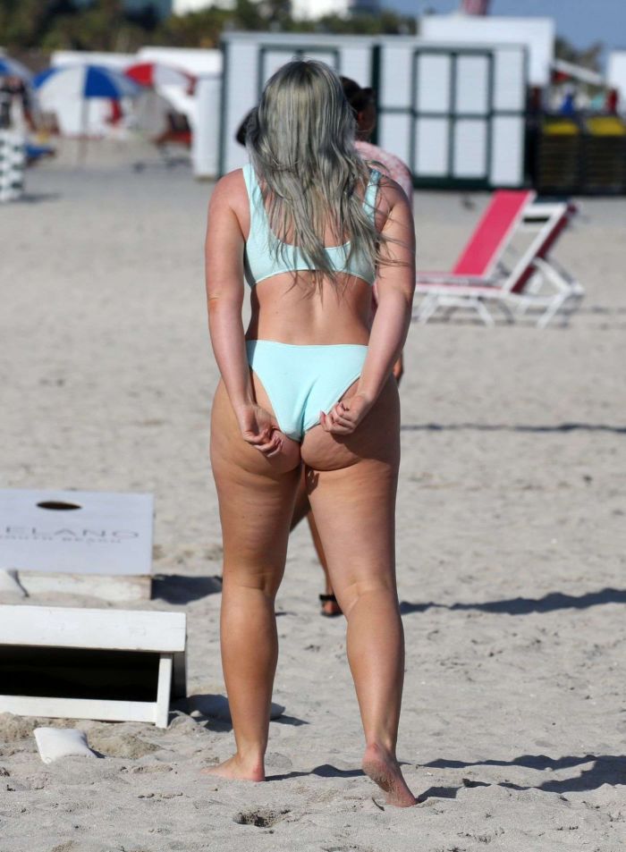 Iskra Lawrence On A Bikini Vacation At Miami Beach