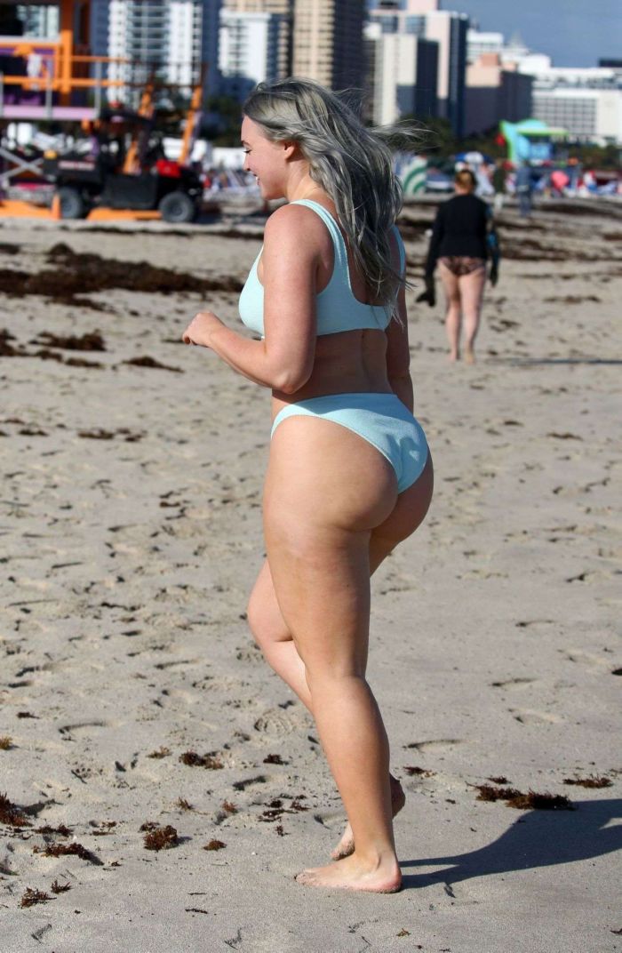 Iskra Lawrence On A Bikini Vacation At Miami Beach