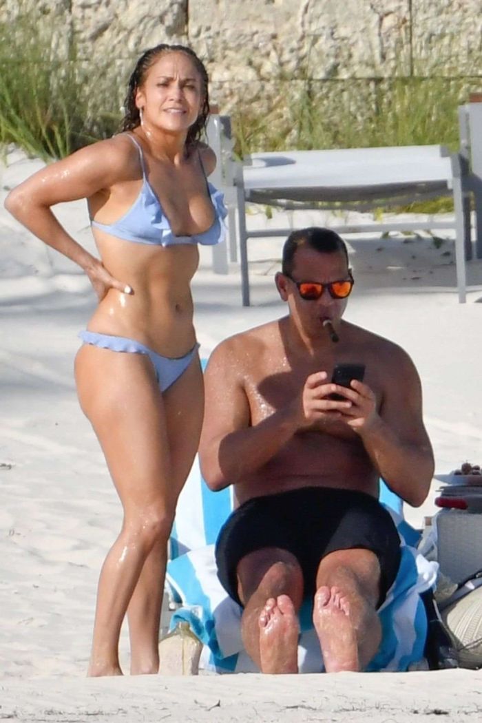 Jennifer Lopez On A Bikini Holiday At The Beach In Bahamas