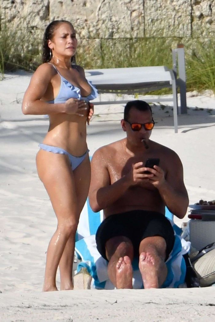Jennifer Lopez On A Bikini Holiday At The Beach In Bahamas
