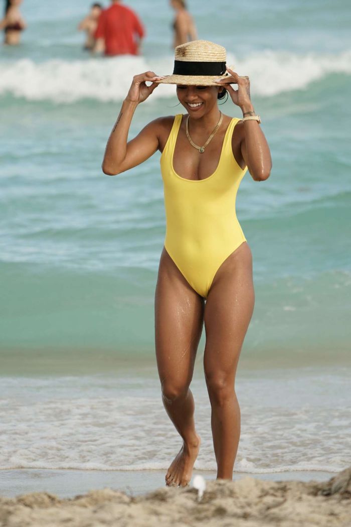 Karrueche Tran In A Yellow Swimsuit At A Beach In Miami