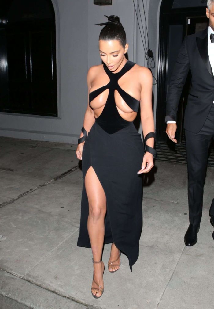 Kim Kardashian Arrives At 5th Annual Hollywood Beauty Awards